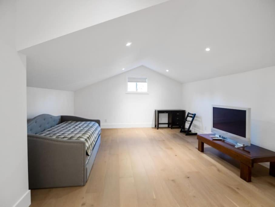 The Fernridge Estate: 5Bd Family Retreat! Vila Langley Exterior foto