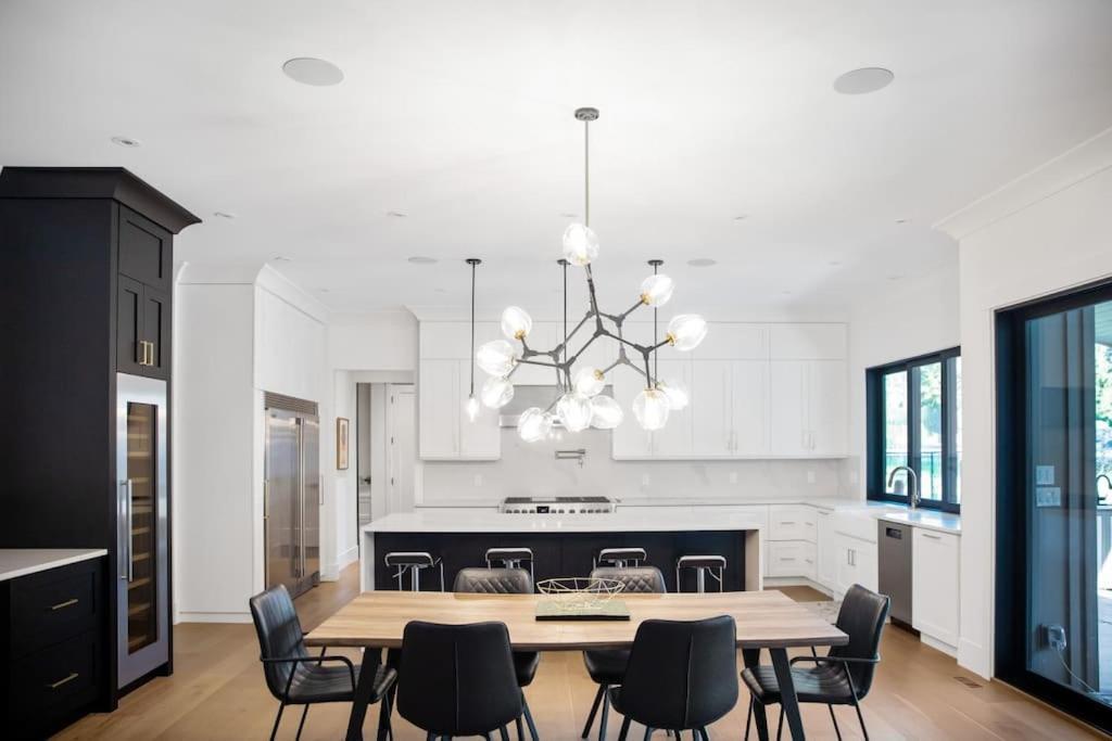The Fernridge Estate: 5Bd Family Retreat! Vila Langley Exterior foto